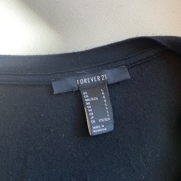 Black Forever 21 low V-neck tunic top in a size L - Picture 4 of 4